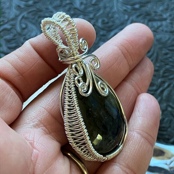 Wire Wrapped Labradorite Pendant Stone Crystal Jewelry - Picture 3 of 7